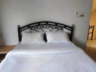The Coastal inn - 2