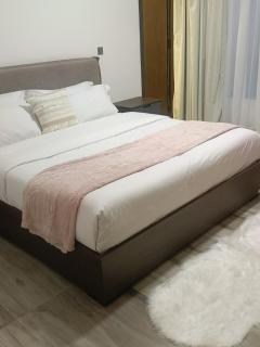 Experience modern living in a high-end 2 bedroom - 7