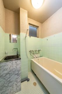 ON SALE 13 minutes by Haneda Airport train, 15 minutes walking distance by station, fully equipped with a record player, maximum 5 people - 1