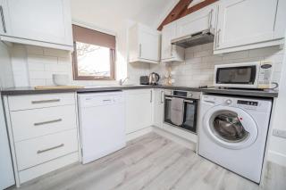 3 Cosy Cornish Holiday Cottages Bude - Sleeps 14 - 7