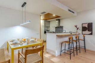 4256 - AB Les Corts BI - 2