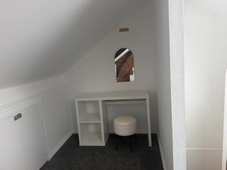 3-Bed City Centre Flat Walk to Centre Games Room and Parking Great Value for Groups - 1