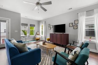 Designer East Austin Retreat by Barcle - 1