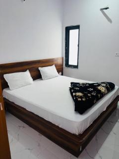 Hotel Lord krishna - 1