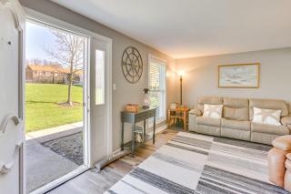 Townhome 10 Mi to WPAFB and Dayton! - 5