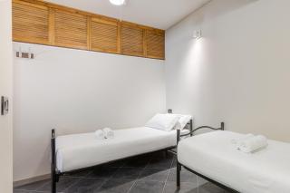 Hostdomus - Riviera Apartment - 5