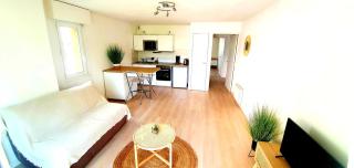 Vannes quartier idéal - proche port balcon 4 pers - 8