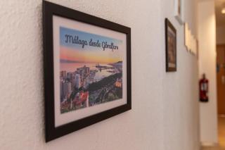 Charming Malaga Stay: Walk to Top Sights - 2