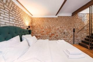 Two Connected Loft Apartments -130sqm- near Antonplatz - 1