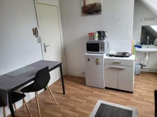 Chambre dans le vieux quartier de Laval - 1