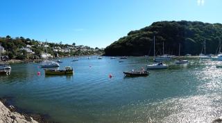 Stunning 4 Bed House with Outstanding River Views - 8