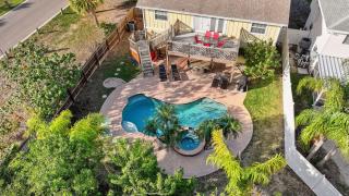 Walk 2 a water park PoolSteps to the beach - 7