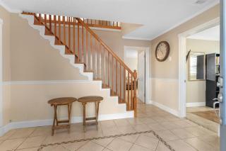 Walk 2 a water park PoolSteps to the beach - 1