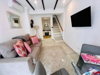 Fabulous 2 bed-townhouse with large rooftop! - 9