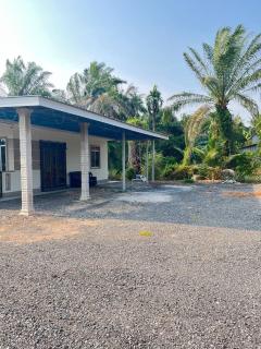 Sawah Golden View Homestay - 8