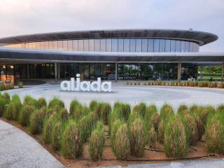 Aljada Business Studio with Balcony and Masjid and Pool - 1