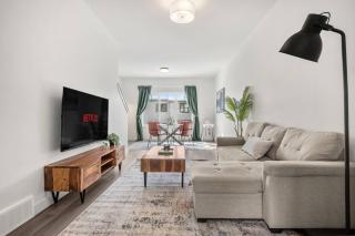 Modern 2BR Townhome Near Aspen Landing and WinSport - 6