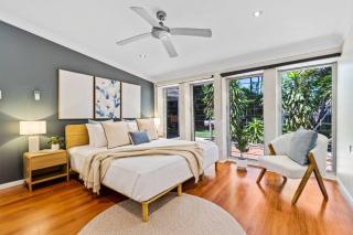 Tropical 3-Bedroom Retreat Steps to the Beach - 7