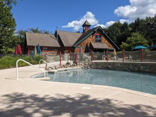 3 Bed 2 Bath on the Sanctuary side, cozy retreat - 0