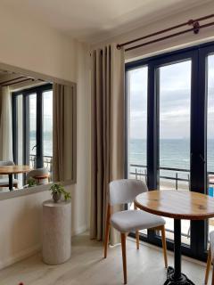 8 Rooms Hotel - 7