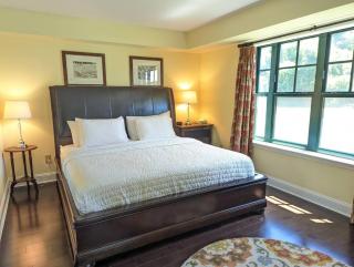 Great Views 2 Bed 2 Bath Updated - 8