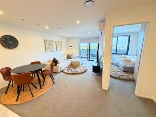 Modern 1BR Apartment Manchester Street CBD - 6