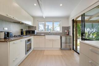 The Gardens 5 Bedroom Estate with Pool and Air-Con - 1