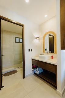 Executive Top Floor Suite 2 Blocks from Santa Cruz Beach - 1