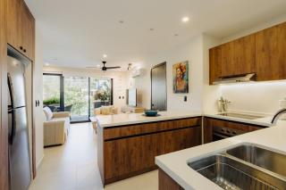 Executive Top Floor Suite 2 Blocks from Santa Cruz Beach - 7