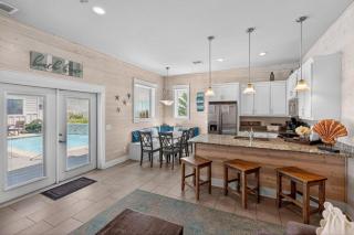 Pet Friendly Shared Pool Winter Texan Family Deals - 5