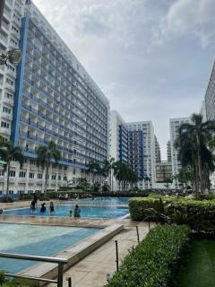 Mikhail Cozy Pad at Sea Residences near MOA NAIA - 3