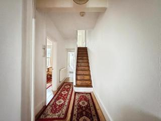 Hill View House - spacious holiday home - 4
