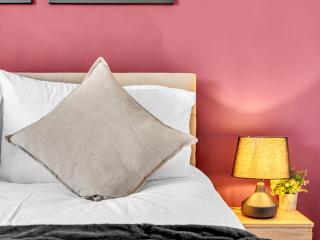 Tower House 2BR 10 Minutes from Alton Towers - 1