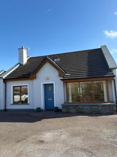 House No 10, Dingle Lispole holiday homes - 9