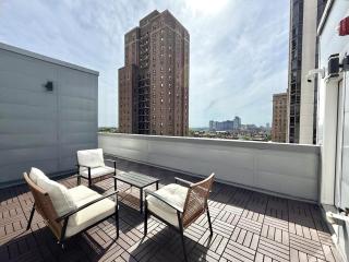 Elegant Victorian Centre City 1 BR Apartment - 4
