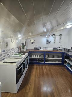 The Boathouse Lodge - 5