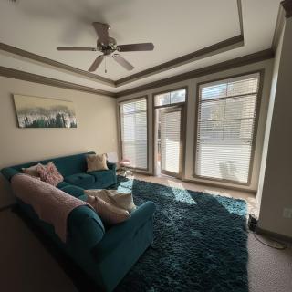 Convenient Upscale Stay - 2