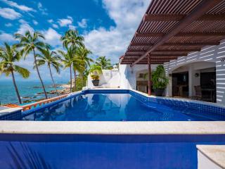 Marboka Hotel & Suites - 1