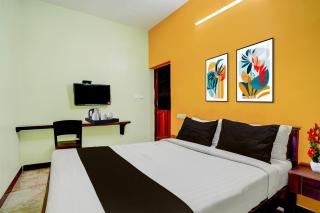 Collection O Sri Varadaraja Perumal Temple Pondicherry Formerly Zamindar Heritage - 5