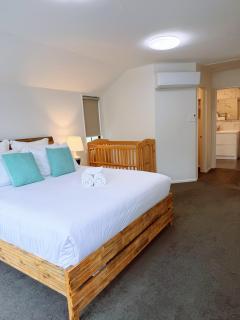 Bright Home Travel Service at Mt Eden - 6