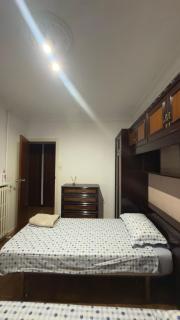 Habitación Luminosa a 10 minutos del centro y San Fermín - 2