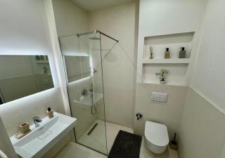 Mirea Essence - Cozy Apartment with View of Tirana - 9