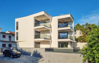 Lovely Apartment In Vrboska With Wifi - 9