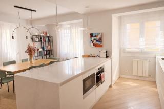 Burgos Señorial by apartamentoscatedralcamino - 2