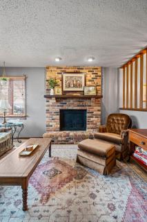 Spacious Private Duplex with Basement Ames Near ISU - 3