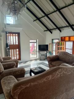 Amplio Apartamento en San Cristóbal con AC, Casa Oasis Galápagos - 9
