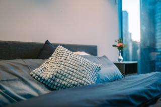 Southbank Serenity 2BR, Parking, and Wi-Fi - 1