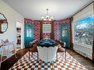 Hot Tub Ping Pong Sleeps 9 Retro Fun - 9