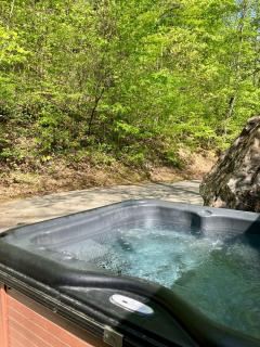 Mammoth Arch - Hot Tub - RRG - Near Nada Tunnel - 7