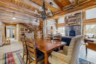 Luxury Log Cabin Hot Tub & Gourmet Kitchen - 4